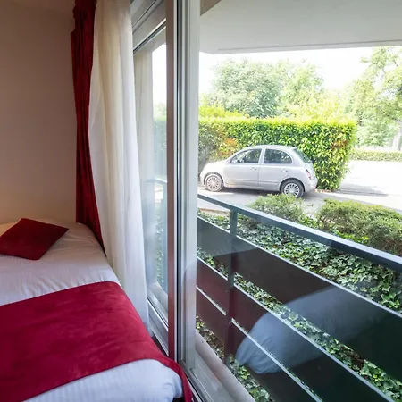 Hotel The Originals City, L'arc-en-ciel, 3*