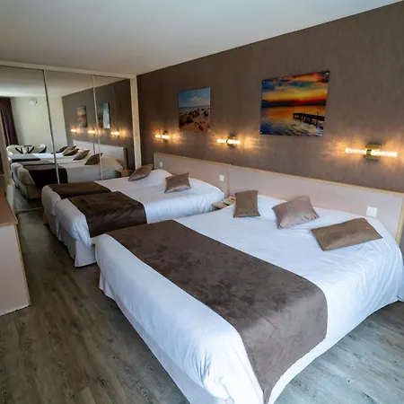 Hotel The Originals City, L'arc-en-ciel,