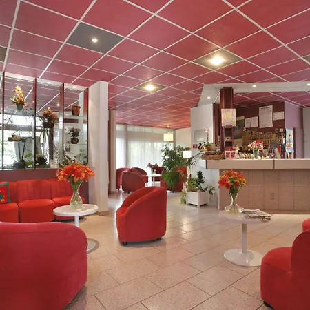 Logis Arc En Ciel Hotell 3*