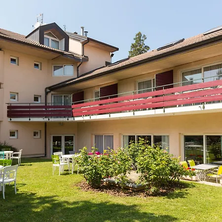 Hotell Logis Arc En Ciel 3*