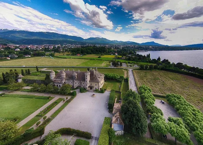 Logis Arc En Ciel Hotel