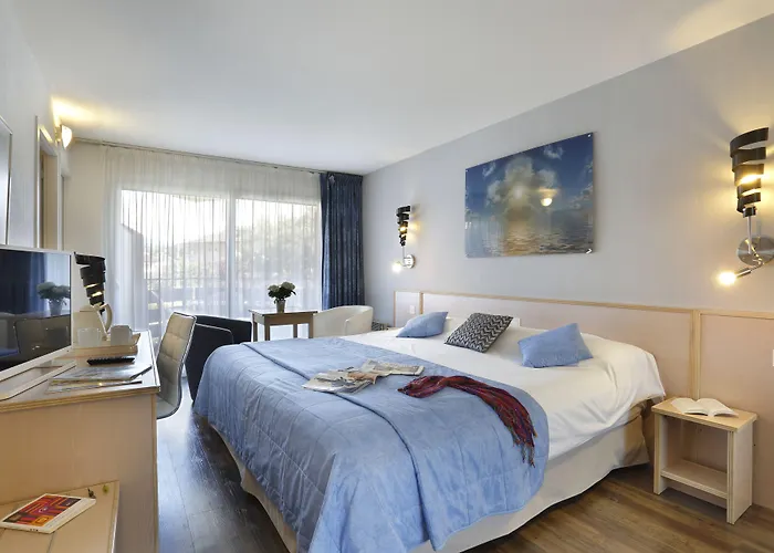 Hotel Logis Arc En Ciel