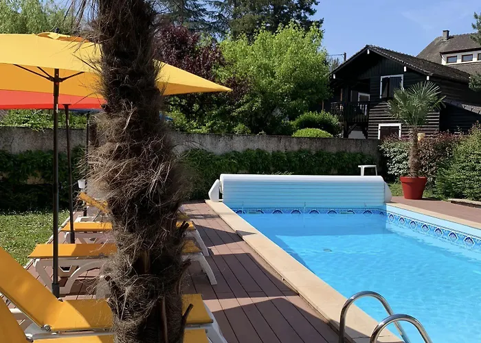 Hotel Logis Arc En Ciel