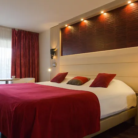 Hotel Logis Arc En Ciel