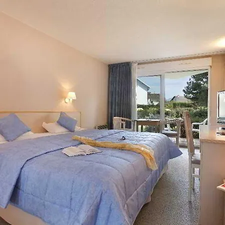 Logis Arc En Ciel 酒店 3*