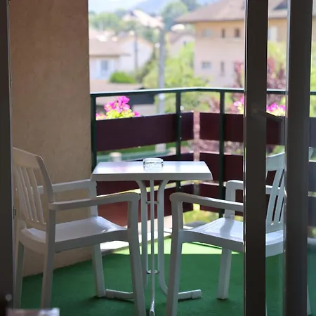 The Originals City, L'arc-en-ciel, 3*