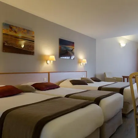 Logis Arc En Ciel Hotel 3*