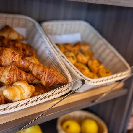 Logis Arc En Ciel 酒店