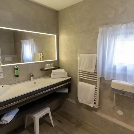 Logis Arc En Ciel 3*