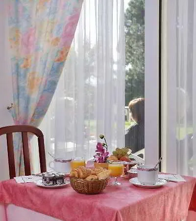 Hotel Logis Arc En Ciel Thonon-les-Bains