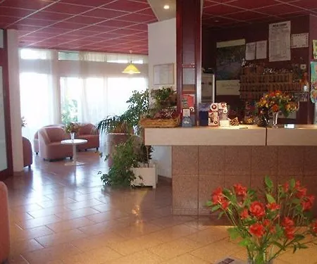 Logis Arc En Ciel 3* Thonon-les-Bains