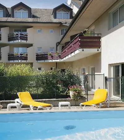 Hotel Logis Arc En Ciel