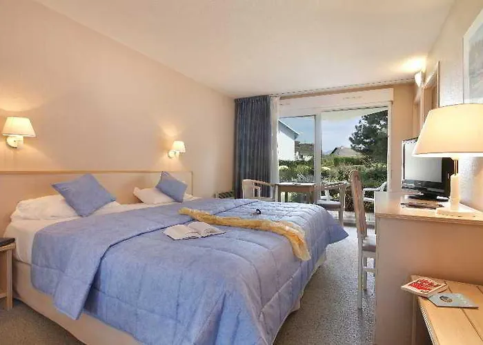 Logis Arc En Ciel Hotel 3*
